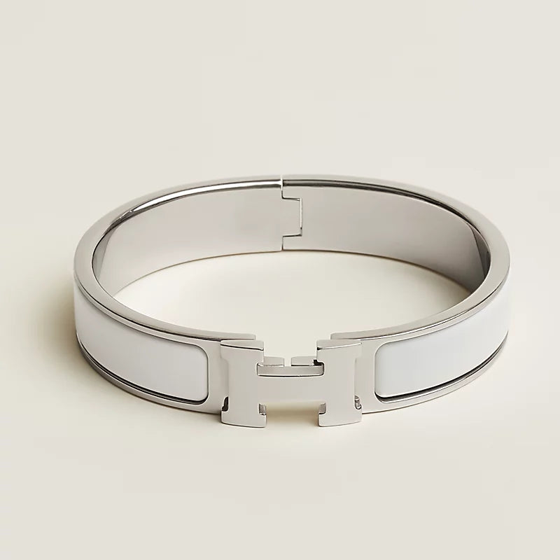 Signature H-Clasp Bangle – Minimalist & Secure Lock